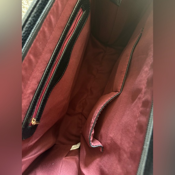 - Boutique NWT Vegan Leather Shoulder Bag & - Picture 6 of 11